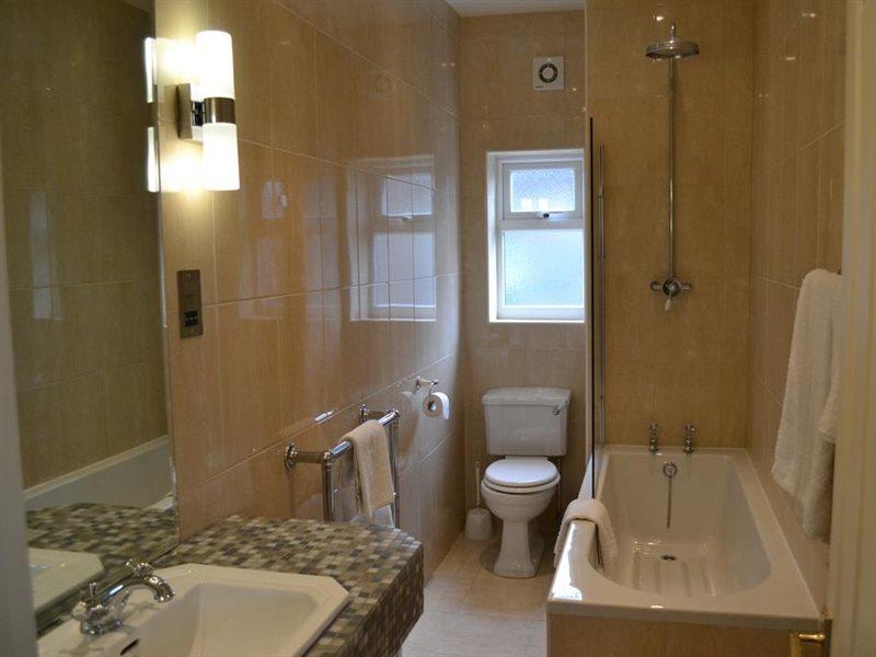 The Elizabeth House Саутгемптон