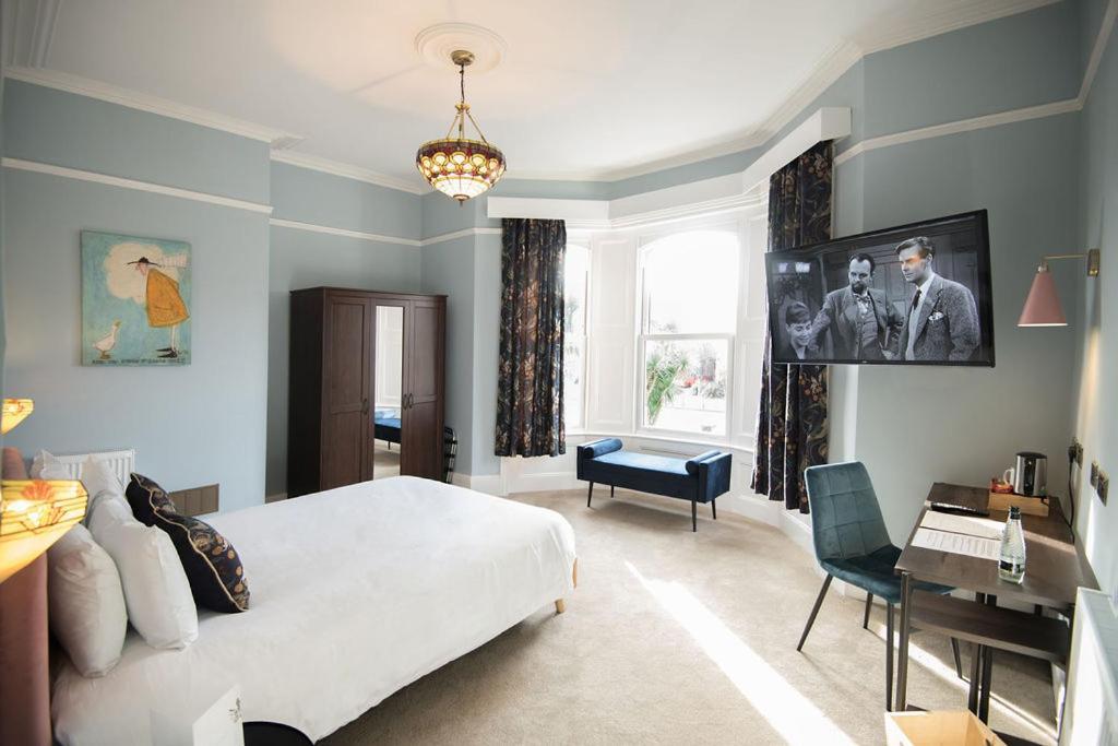 Отель The Elizabeth House 3*